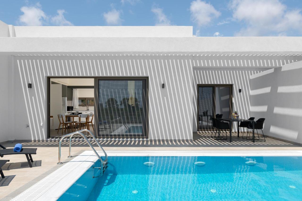 Armonia Suites غينادي المظهر الخارجي الصورة