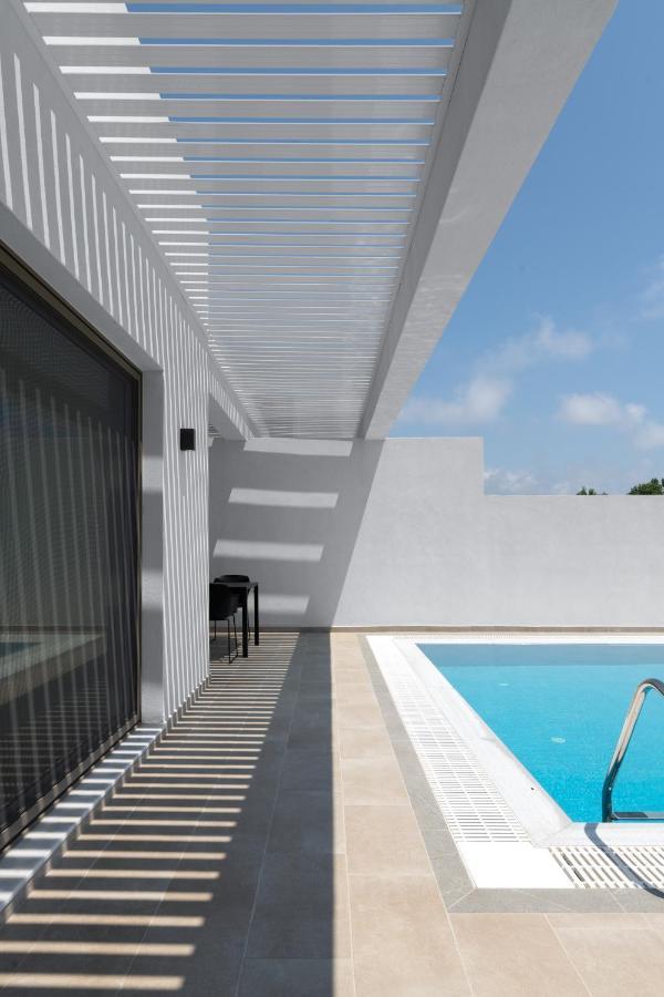 Armonia Suites غينادي المظهر الخارجي الصورة