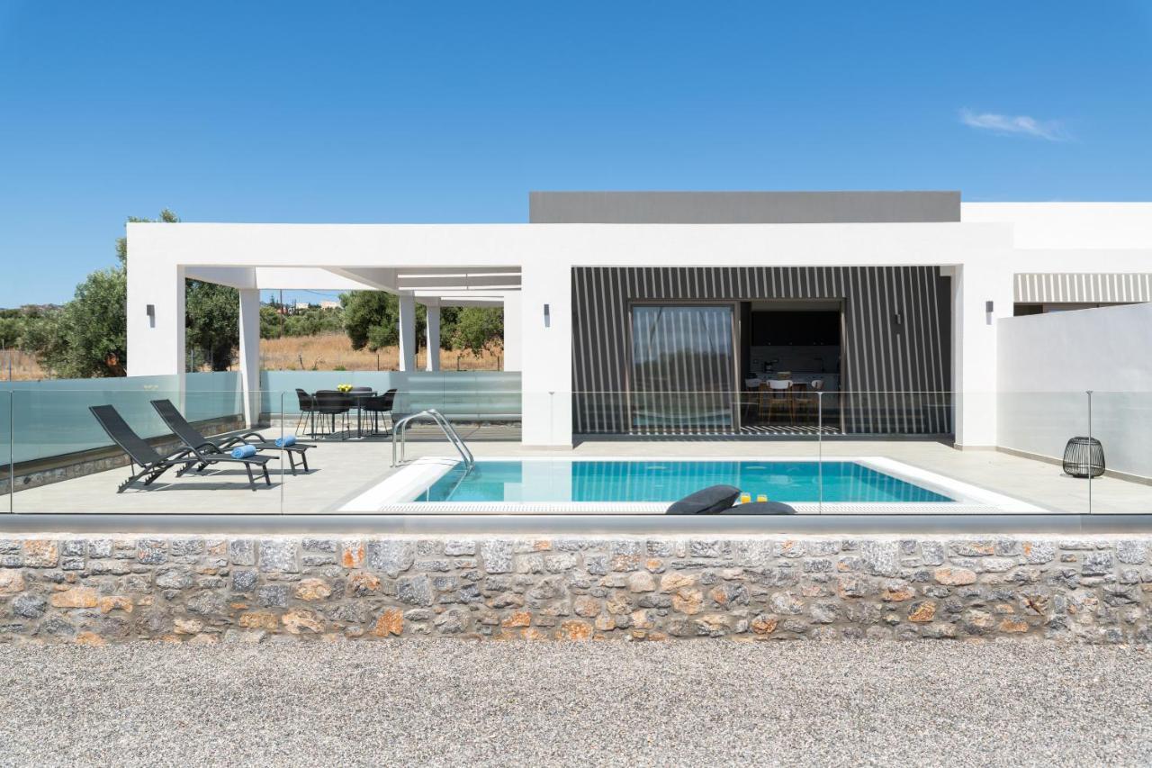 Armonia Suites غينادي المظهر الخارجي الصورة