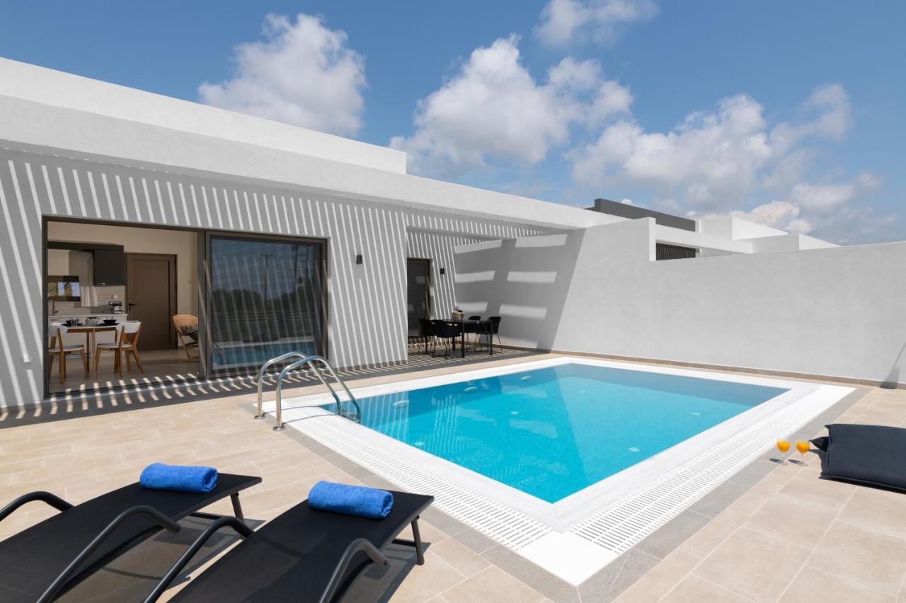 Armonia Suites غينادي المظهر الخارجي الصورة