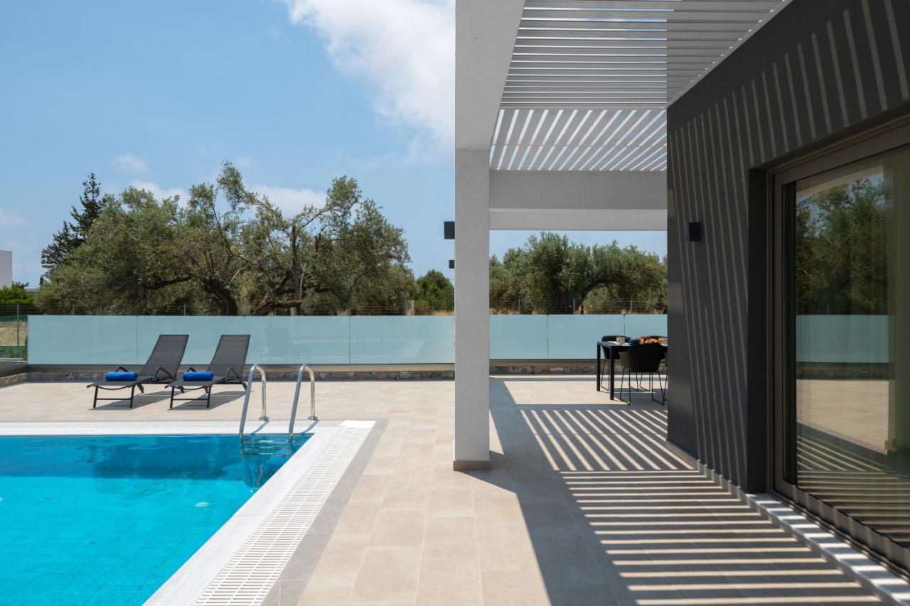 Armonia Suites غينادي المظهر الخارجي الصورة