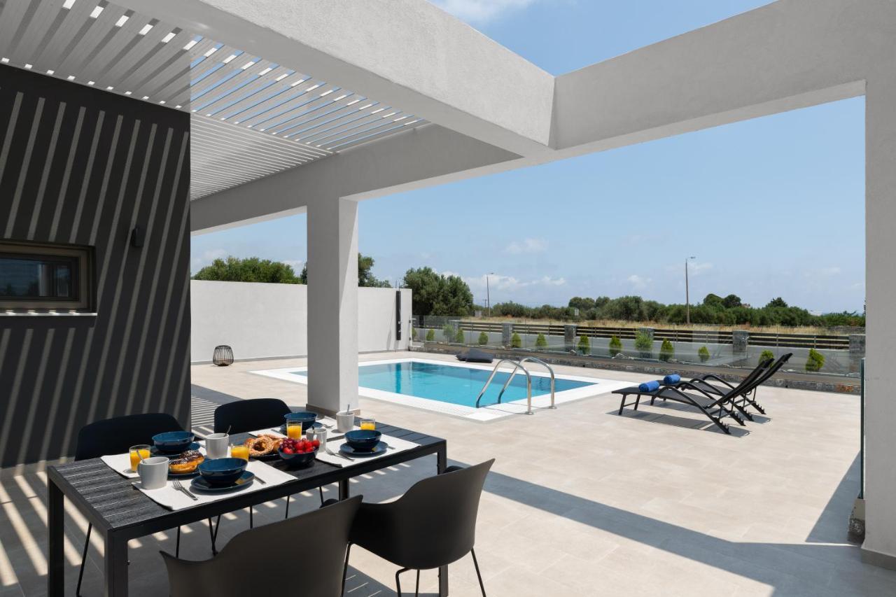 Armonia Suites غينادي المظهر الخارجي الصورة
