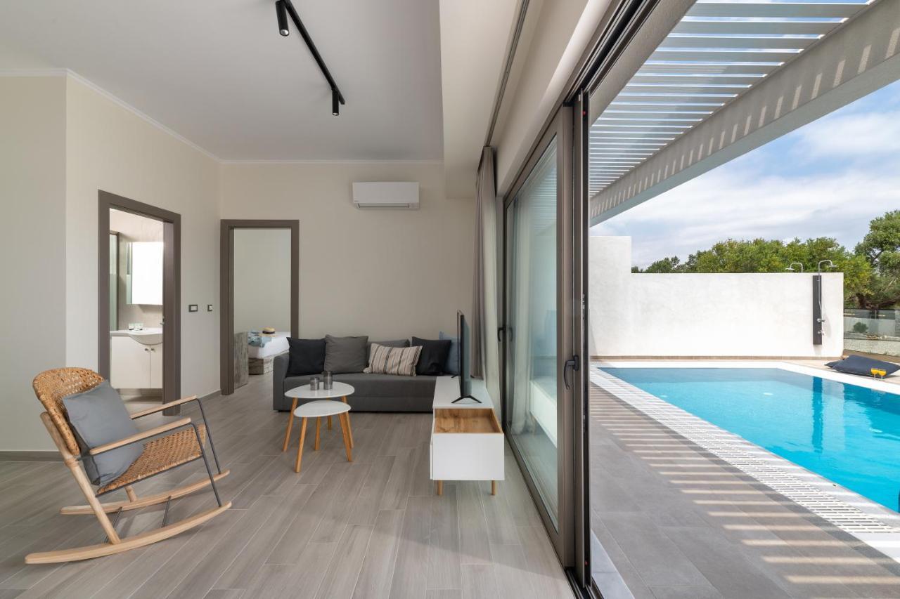 Armonia Suites غينادي المظهر الخارجي الصورة