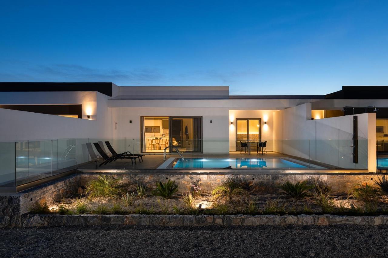Armonia Suites غينادي المظهر الخارجي الصورة