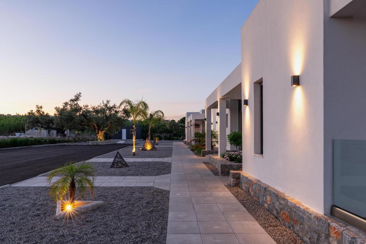Armonia Suites غينادي المظهر الخارجي الصورة