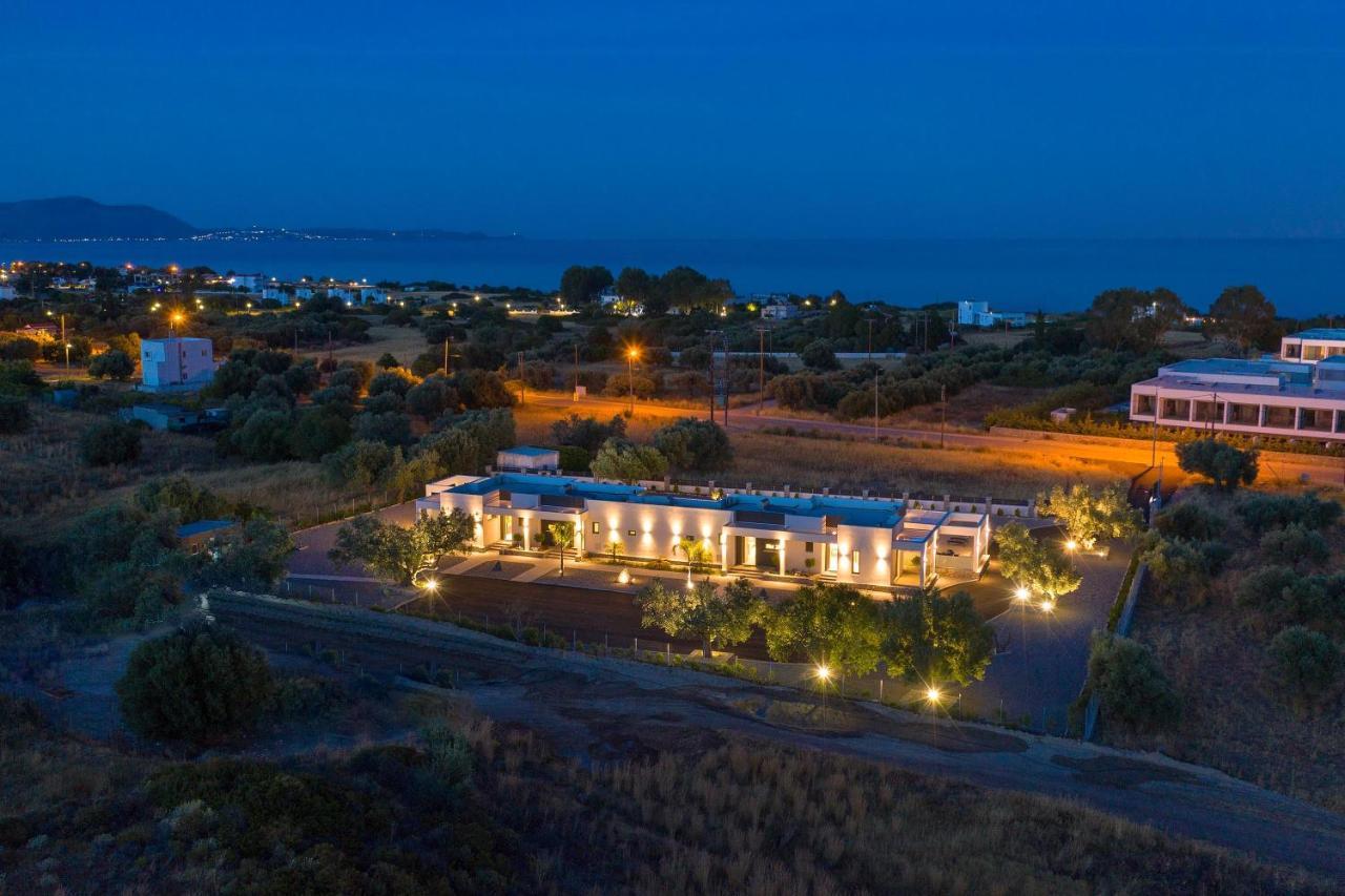 Armonia Suites غينادي المظهر الخارجي الصورة