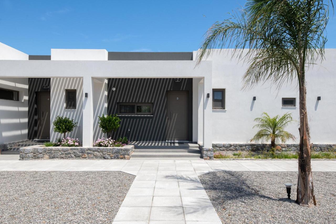 Armonia Suites غينادي المظهر الخارجي الصورة