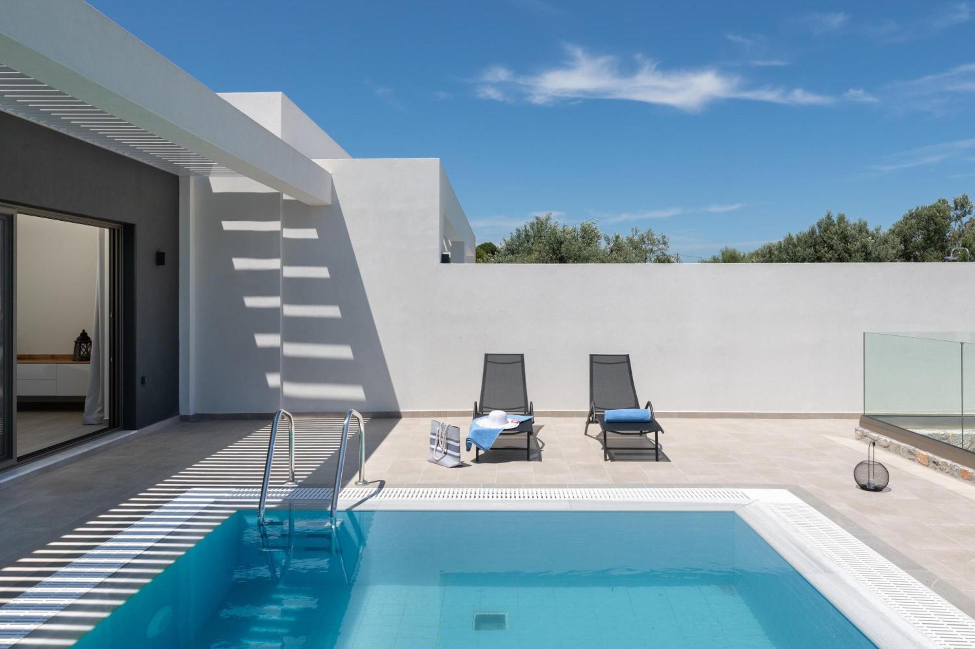 Armonia Suites غينادي المظهر الخارجي الصورة