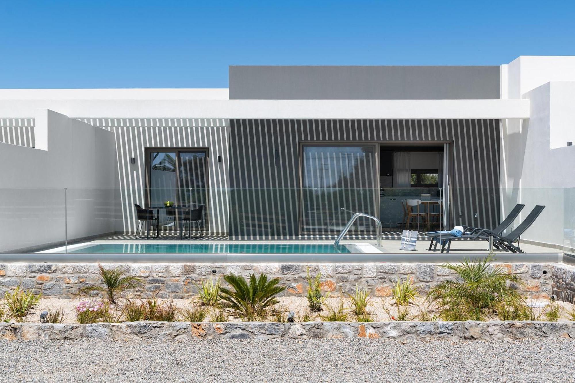 Armonia Suites غينادي المظهر الخارجي الصورة