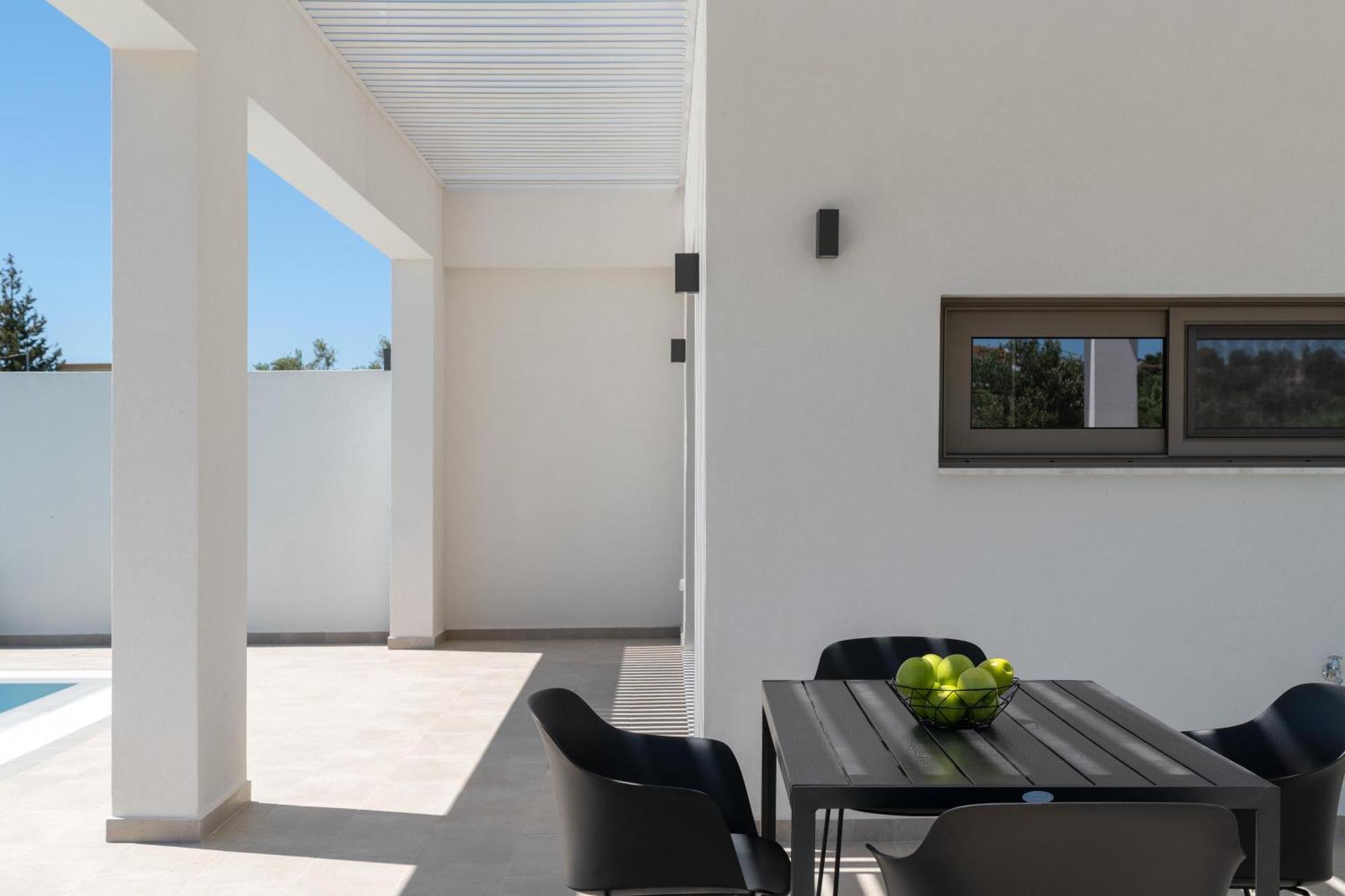 Armonia Suites غينادي المظهر الخارجي الصورة