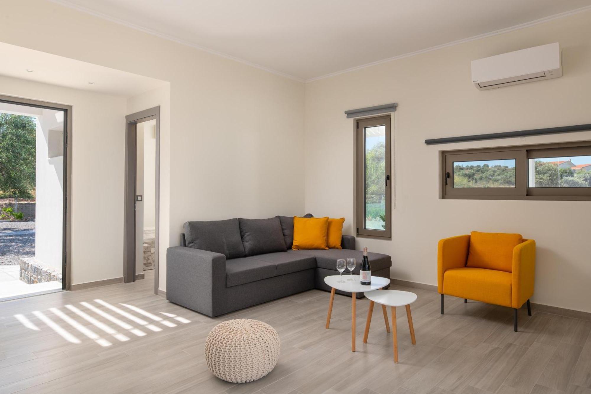 Armonia Suites غينادي المظهر الخارجي الصورة