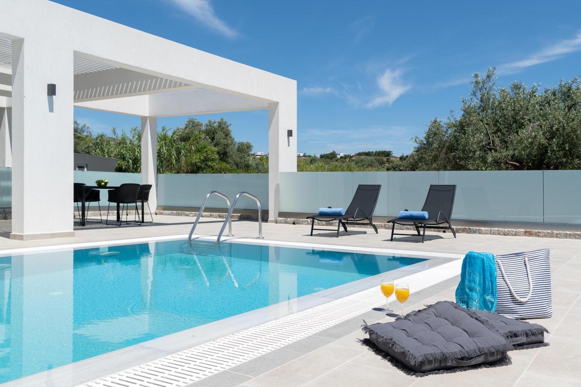 Armonia Suites غينادي المظهر الخارجي الصورة