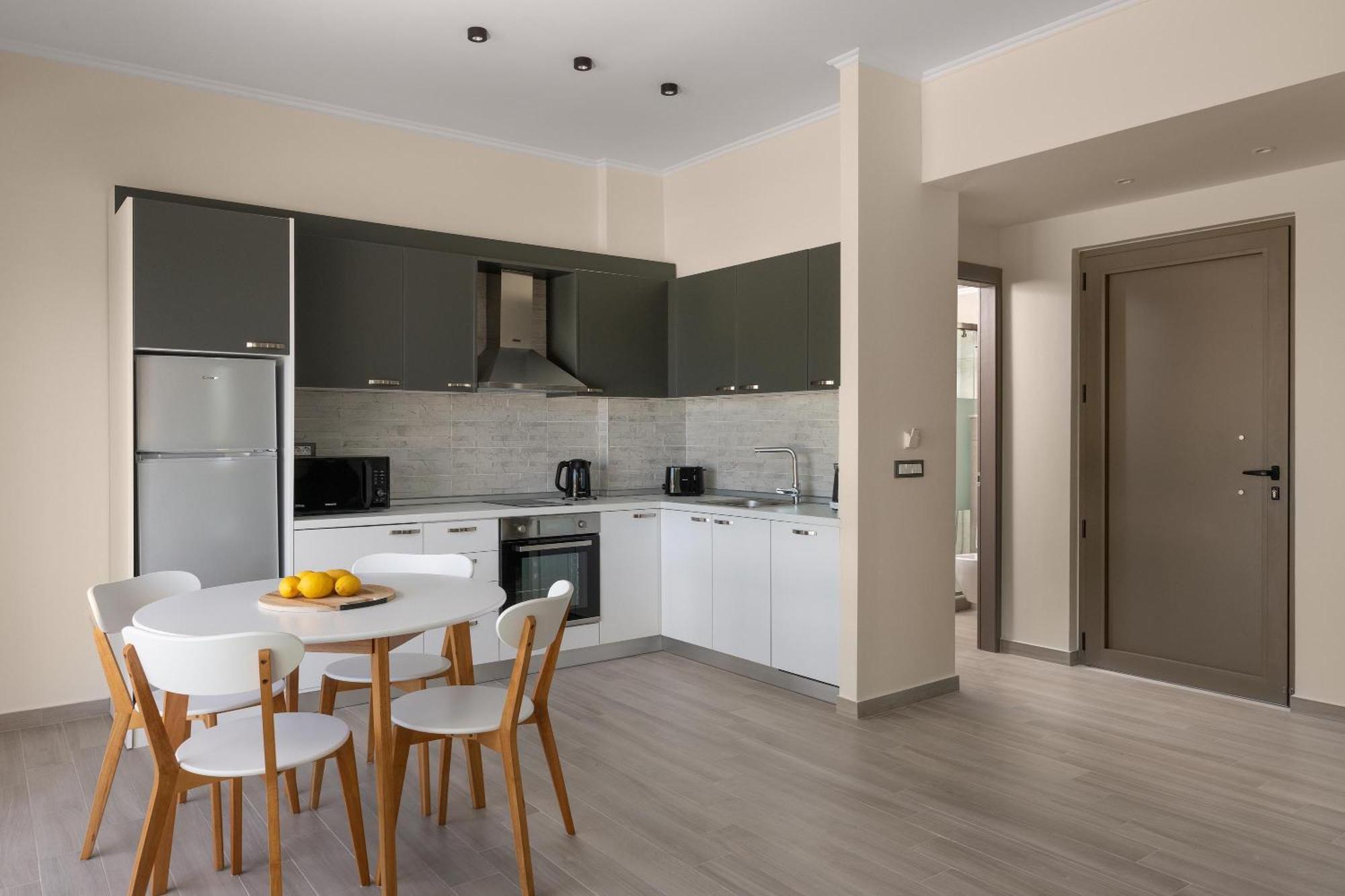 Armonia Suites غينادي المظهر الخارجي الصورة
